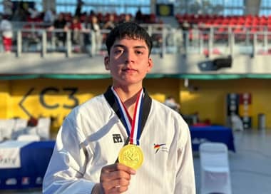 Taekwondista curicano se corona campeón en Internacional Interclubes de Poomsae