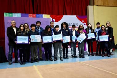 Estudiantes de Hualañé fueron beneficiados por las Becas TIC