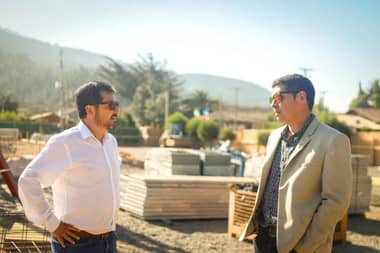 Alcalde de Vichuquén entrega respaldo a diputado Hugo Rey en su camino al Senado