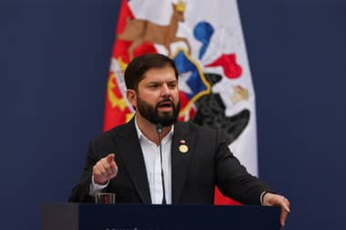 Boric condena violencia en Avellaneda y responsabiliza a la organización del partido