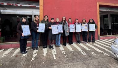 Estudiantes de Inacap Curicó fortalecen el Mercado de Romeral con nuevo diseño de marca