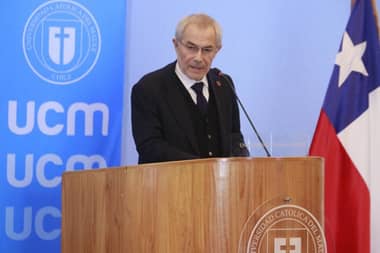 Rector de la UCM califica como "casos aislados" denuncias de médicos contra docentes del programa Becas Maule II