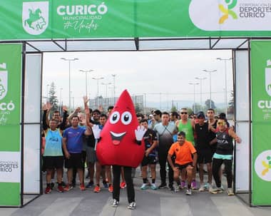 Mes del Corazón: Más de 600 personas participaron en corrida familiar del Hospital de Curicó