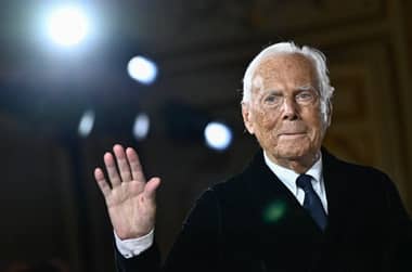 A los 91 años muere Giorgio Armani, el icónico diseñador italiano