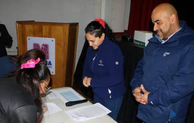 Más de 200 familias de Molina firman las escrituras de sus casas