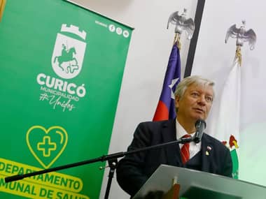 Provincial de Educación afirma continuidad de traspaso a los SLEP pese a críticas