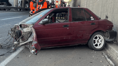 Tres jóvenes salieron eyectados tras violento choque bajo Puente Varoli en Talca