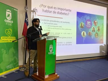 Municipalidad de Curicó realizó masiva jornada de actualización para el tratamiento de la diabetes tipo I y II