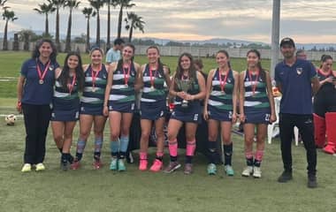 A la final nacional: Colegio Vichuquén se corona campeón regional Sub 19 de Hockey 5