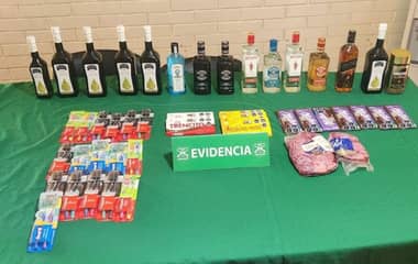 Detienen a banda con botín robado en supermercados de Licantén y Hualañé