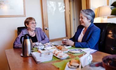 Jara se reúne con Bachelet: recibió apoyo Para presidenciales 2025