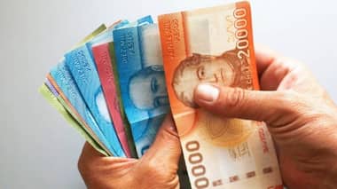 Nuevo sueldo mínimo entra en vigor este 1 de enero; se evalúan futuros incrementos