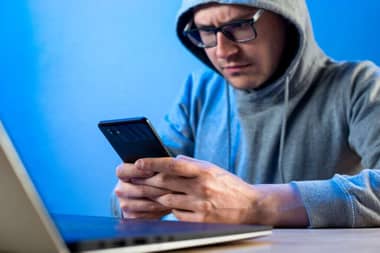 Ciberseguridad: Los riesgos ocultos detrás del viral "hazme una caricatura con lo que sabes de mí"