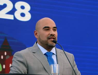 Alcalde de Molina confirma la desvinculación de 20 funcionarios a contrata para 2026