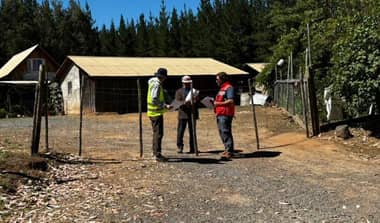 Hualañé: Despliegan campaña de prevención de incendios puerta a puerta