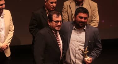 Talquino es galardonado como Mejor Periodista Deportivo de Regiones 2025