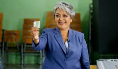 Jeannette Jara afirma tener su equipo de gobierno listo tras votar en Conchalí