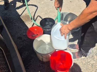 Empresa suspende reparto de agua potable por deuda superior a los $809 millones