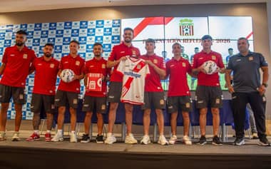 Curicó Unido presenta a sus refuerzos para la temporada 2026