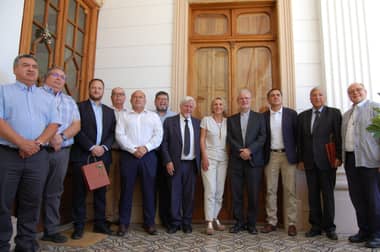 Obispo de Talca reúne a diputados electos instándolos a "construir amistad social" por Chile