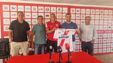 "Vengo a competir de verdad": Leandro Benegas oficializa su regreso a Curicó Unido