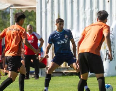 El "Curi" juega su primer partido amistoso de 2026