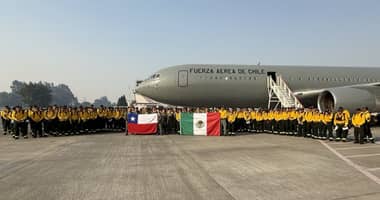 145 brigadistas mexicanos llegan a Chile para combatir incendios