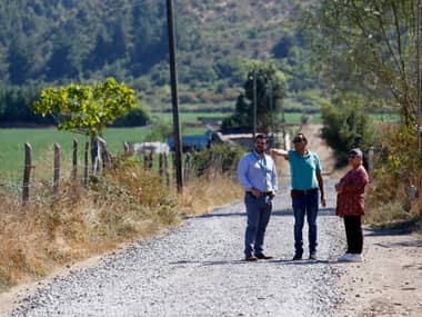 Municipalidad de Curicó inició reparaciones en caminos de Chequenlemu