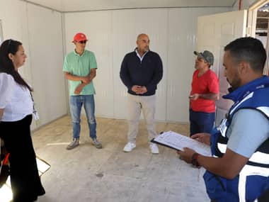 Municipio de Molina habilitó viviendas de emergencia para afectados por incendio en Villa La Concepción