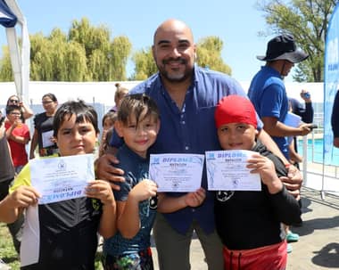 Municipio de Molina evaluó positivamente sus talleres gratuitos de natación