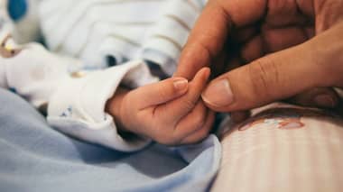 Inicia juicio oral contra padres de la pequeña "Emmita" por el delito de parricidio en Curicó