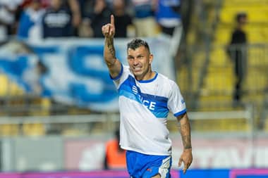 Gary Medel deberá pagar más de 15 millones de pesos por insultos a fiscalizador sanitario