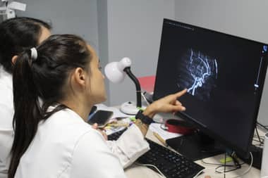 Paciente recibió trombectomía exitosa tras operativo del Hospital de Curicó