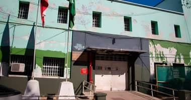 Descubren túnel elaborado por reos al interior de la cárcel de Talca