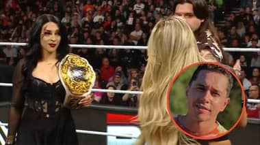 Insólito cartel dedicado a Karol Dance irrumpe en show de WWE