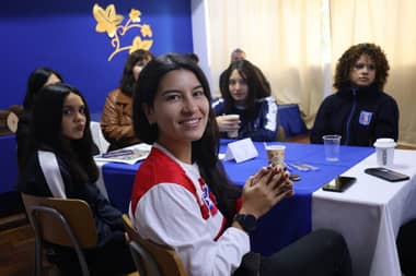 Exitoso conversatorio “Mujeres en el Deporte” reunió a destacadas exponentes en el Colegio Luis Cruz Martínez