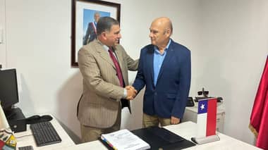 Óscar Águila Galdames asume oficialmente como nuevo delegado presidencial de Curicó