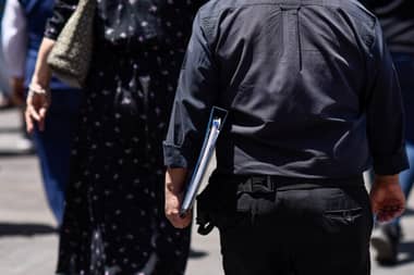 Desempleo en Chile asciende al 8,3% entre diciembre y febrero