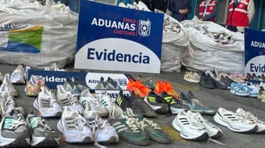 Aduanas descubre contenedor con miles de zapatillas falsificadas en Valparaíso