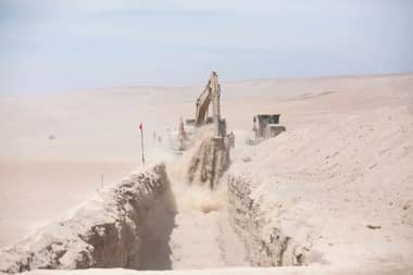 Perú construye zanja en frontera con Chile para optimizar transporte de carga