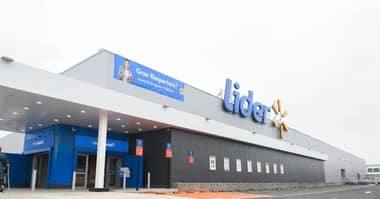 Clienta denuncia falsa acusación de robo y exigencia ilegal de boleta en supermercado de Curicó