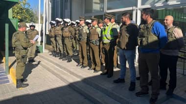 Carabineros detiene a tres sujetos y cursa múltiples infracciones durante ronda masiva en Teno