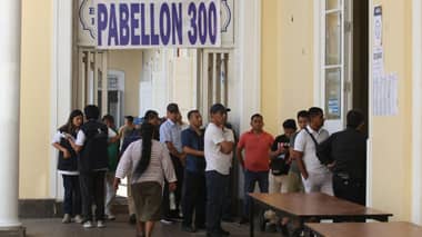 Perú sufre retrasos en elecciones por falta de material electoral