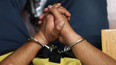 Argentino es expulsado de Chile tras ser sorprendido encendiendo barricadas