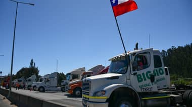 Dueños de camiones de Valparaíso anuncian paro por alza de combustibles