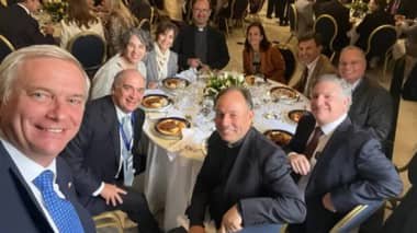 Diputados PS denuncian al Presidente Kast ante Contraloría por banquete con excompañeros