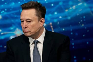 Elon Musk anuncia inversión de US$3.000 millones para fábrica de chips de Tesla