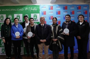 Municipio de Curicó reconoce a empresas donantes del programa EcoMercado Solidario