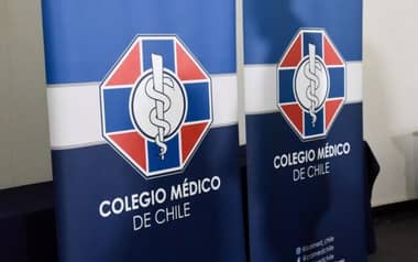 Médicos del Hospital de Curicó denuncian grave crisis interna en carta ignorada por el Colmed