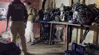 Carabineros desbarata desarmaduría ilegal en San Bernardo: Hallan 11 motores de autos robados